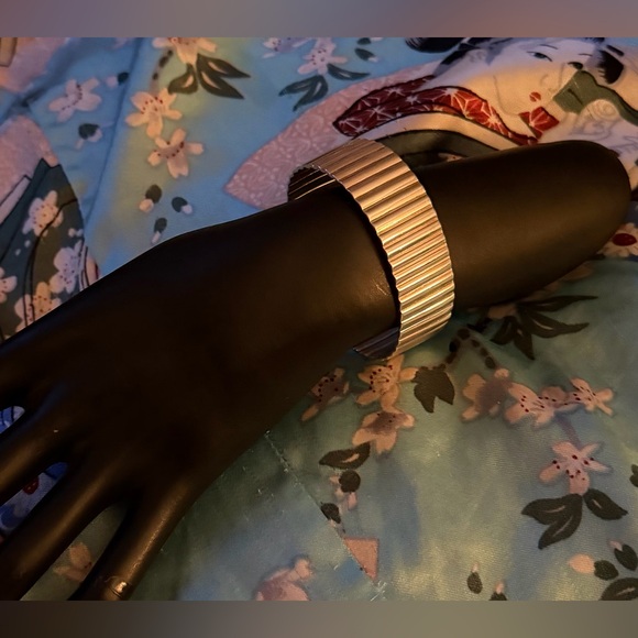 Sterling Silver OS Ribbed Bracelet no gender. - Picture 3 of 7